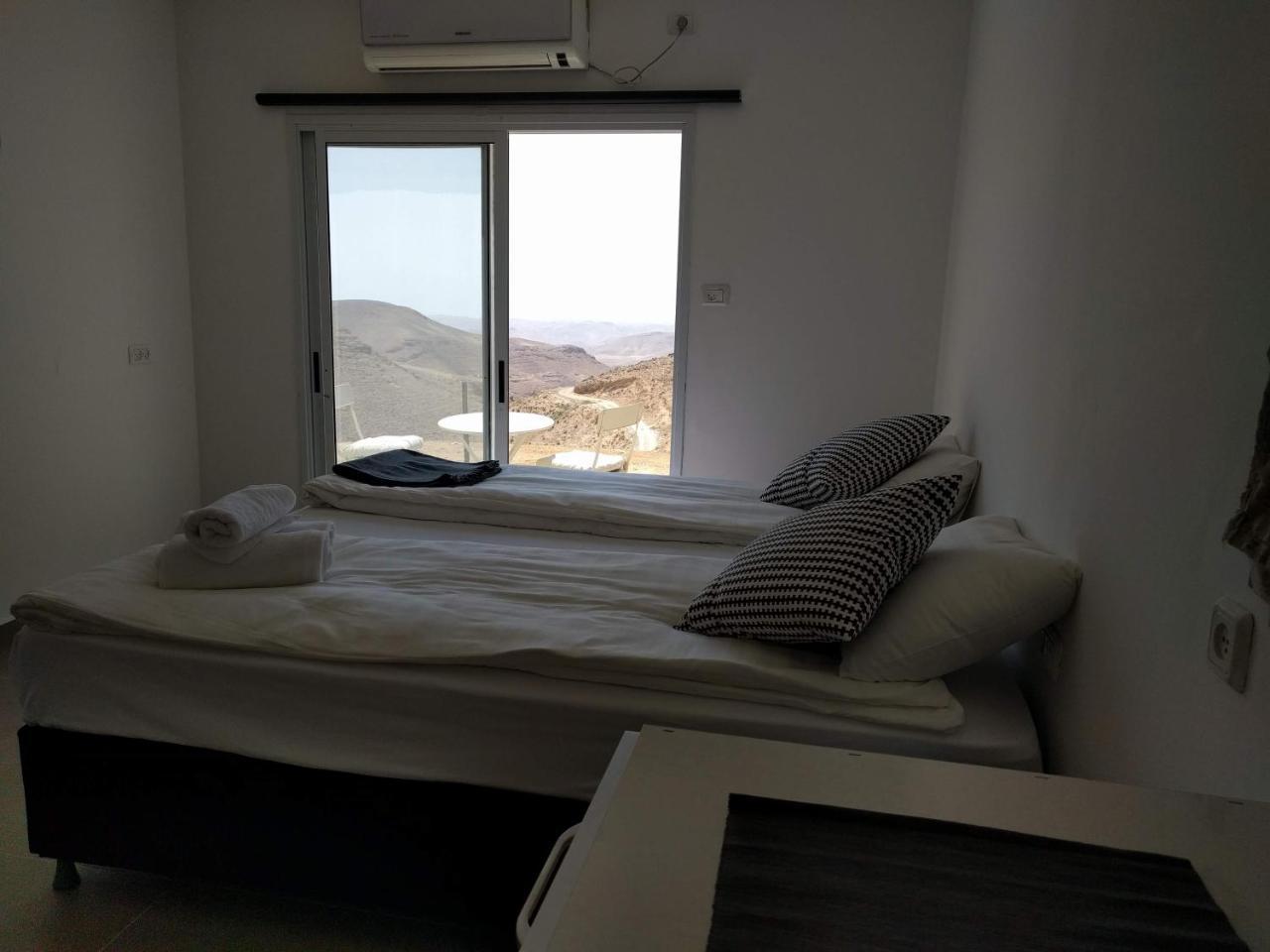 Dead Sea Desert'S Edge Arad Esterno foto